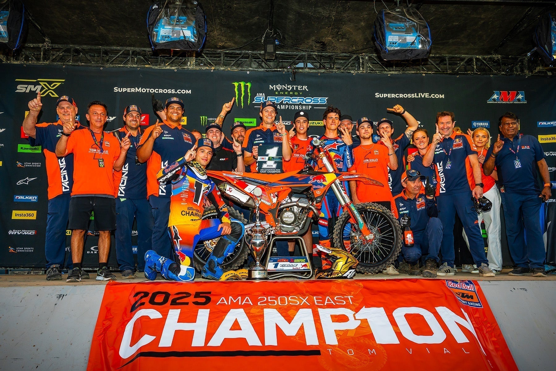 TOM VIALLE WINS 2025 250 EAST SUPERCROSS CHAMPIONSHIP